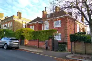 Celebrity Homes Tour of Hampstead