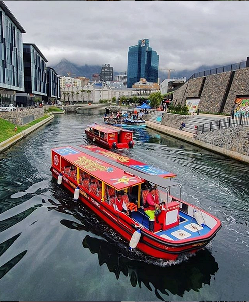 Canal Boats link the V&A to the CBD