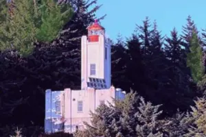 Lighthouse Tour & Whale Watch