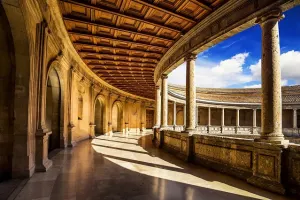 COMBO: VISITA GUIADA A LA ALHAMBRA + ALBAICÍN y SACROMONTE