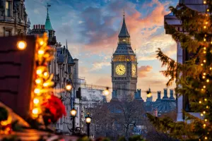 London’s Sights & Sounds on Christmas Day with St Paul’s Entry