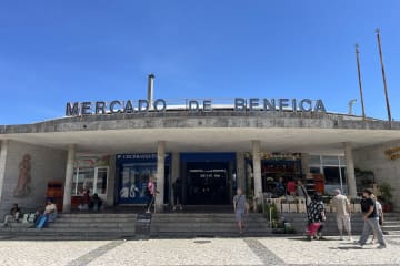 Discovering Lisbon’s Traditional Markets: Tradition, Gastronomy, and Community