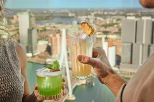 Cocktail & View