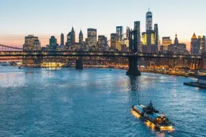 Bateaux Dinner Cruise