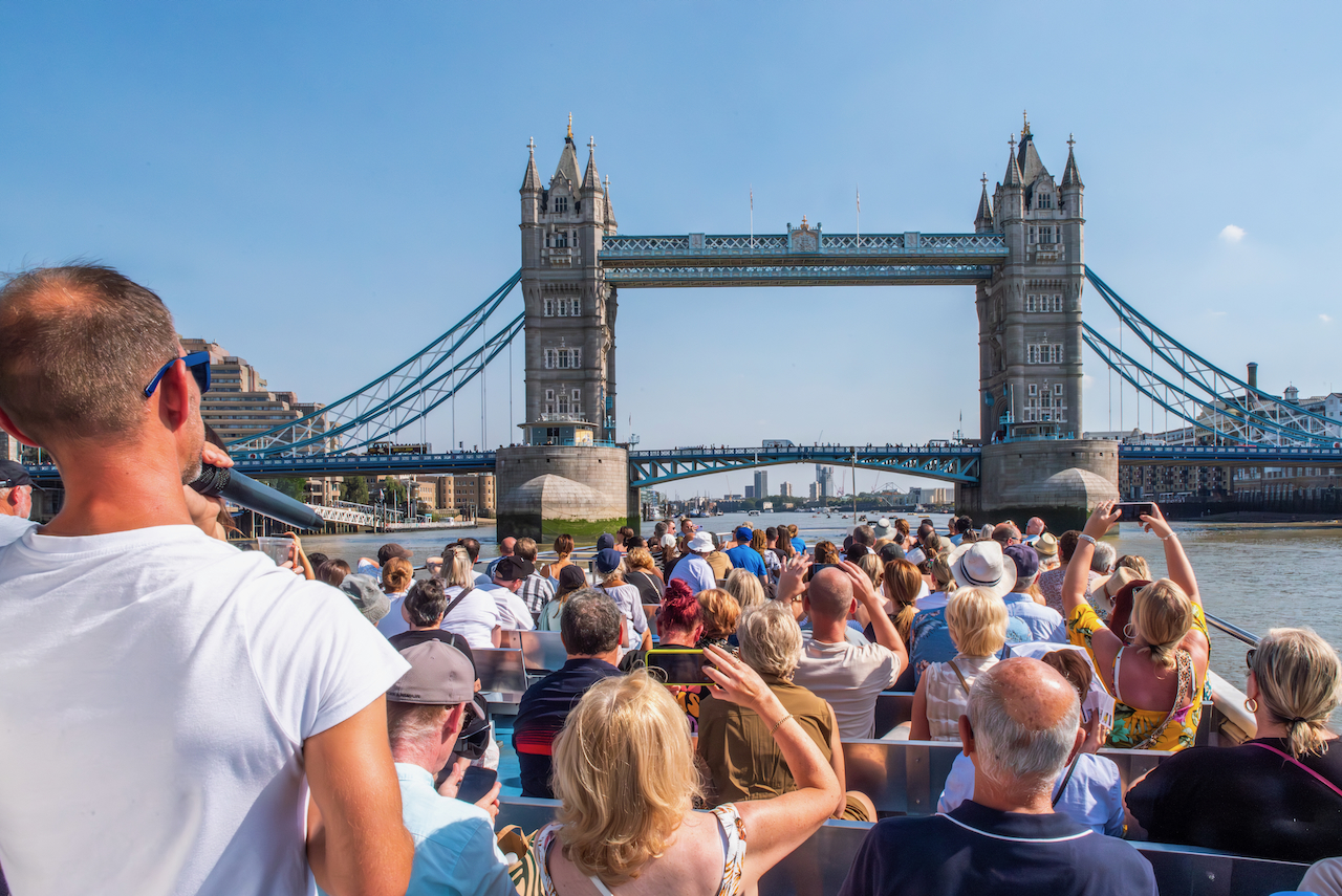 2 Day River Pass | Hop On Hop Off – Image 3 | WeShare