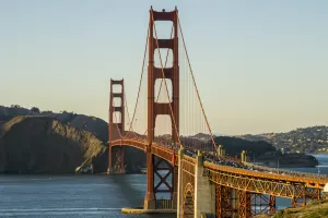 San Francisco Hop-on Hop-off Bus Tour + Alcatraz Island Tour
